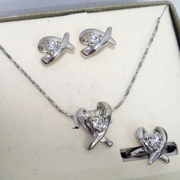 Silver Costume Jewelry Set NWOT - Picture 1 of 4